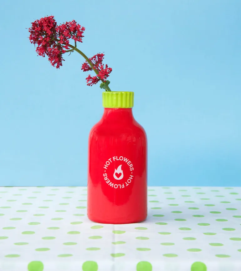 Vase sauce piquante